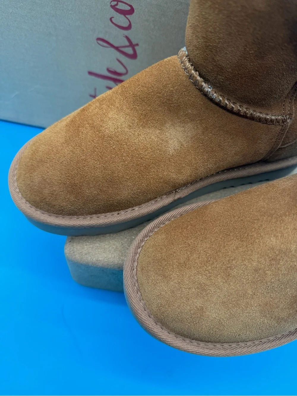 Style & Co. womens 6 Brown Suede Winter Boots with Cream Fur Trim